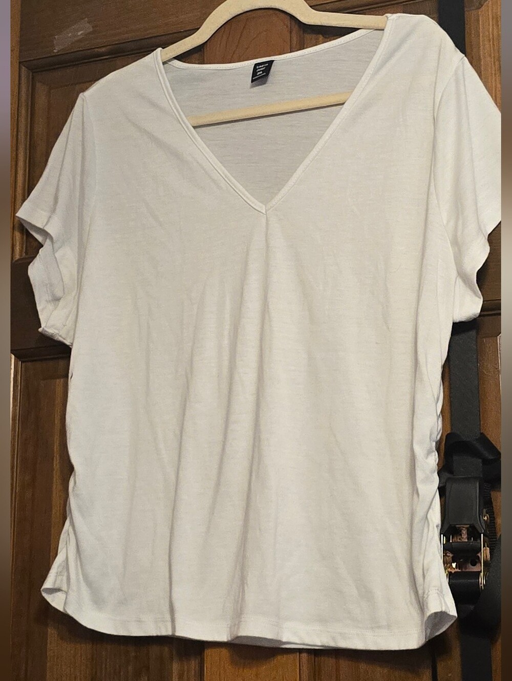 SHEIN Cream V-Neck Short Sleeve Tee (Fits Like XL)